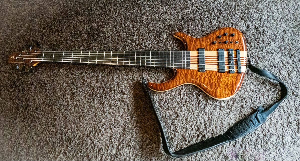 Schecter Strumenti musicali: Schecter /6-Saiter Bassgitarre – Usato da Herisau venduto da Lary85