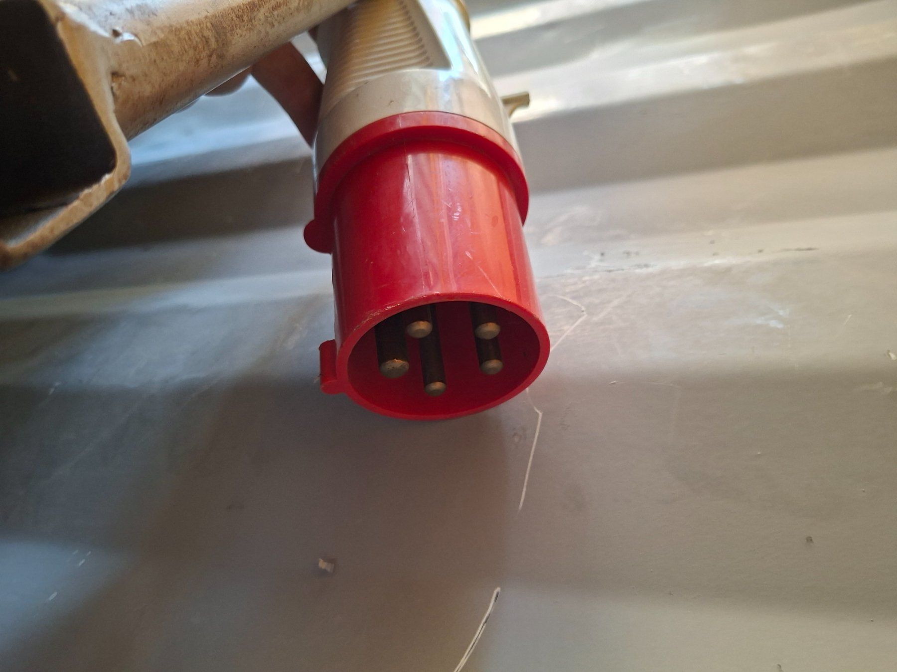 Elettrotecnica: Stromkasten – Usato da Wallbach venduto da Pitralon1 2