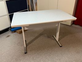 Ausziehbarer Küchentisch / Esstisch, Mid-Century-Stil