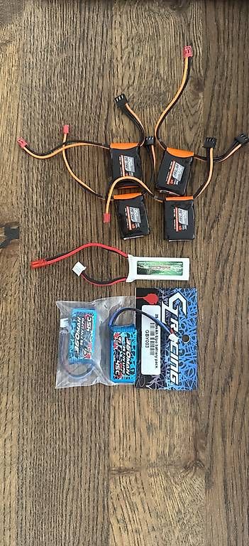 Batterie, Caricabatterie & Alimentatori: Lipo Akku RC 2S  – Usato da Aadorf venduto da Apoly