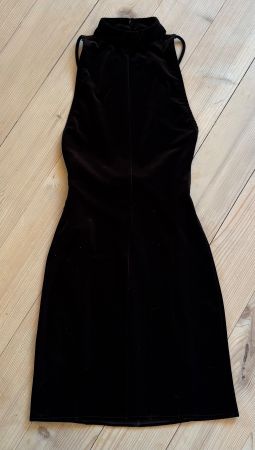 Cocktailkleid/Kleid Bershka,Stretch/Samt,Gr.XS,NEU