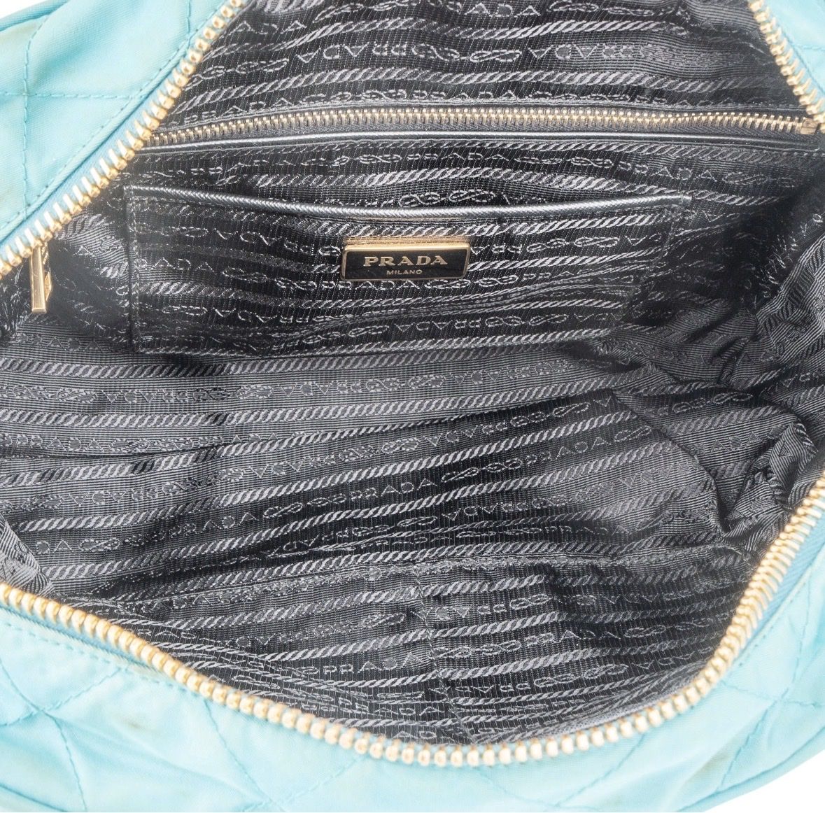 Prada Borse da donna: Prada quilted nylon chain bag in türkis – Usato da Ehrendingen venduto da ali_8rdt 7