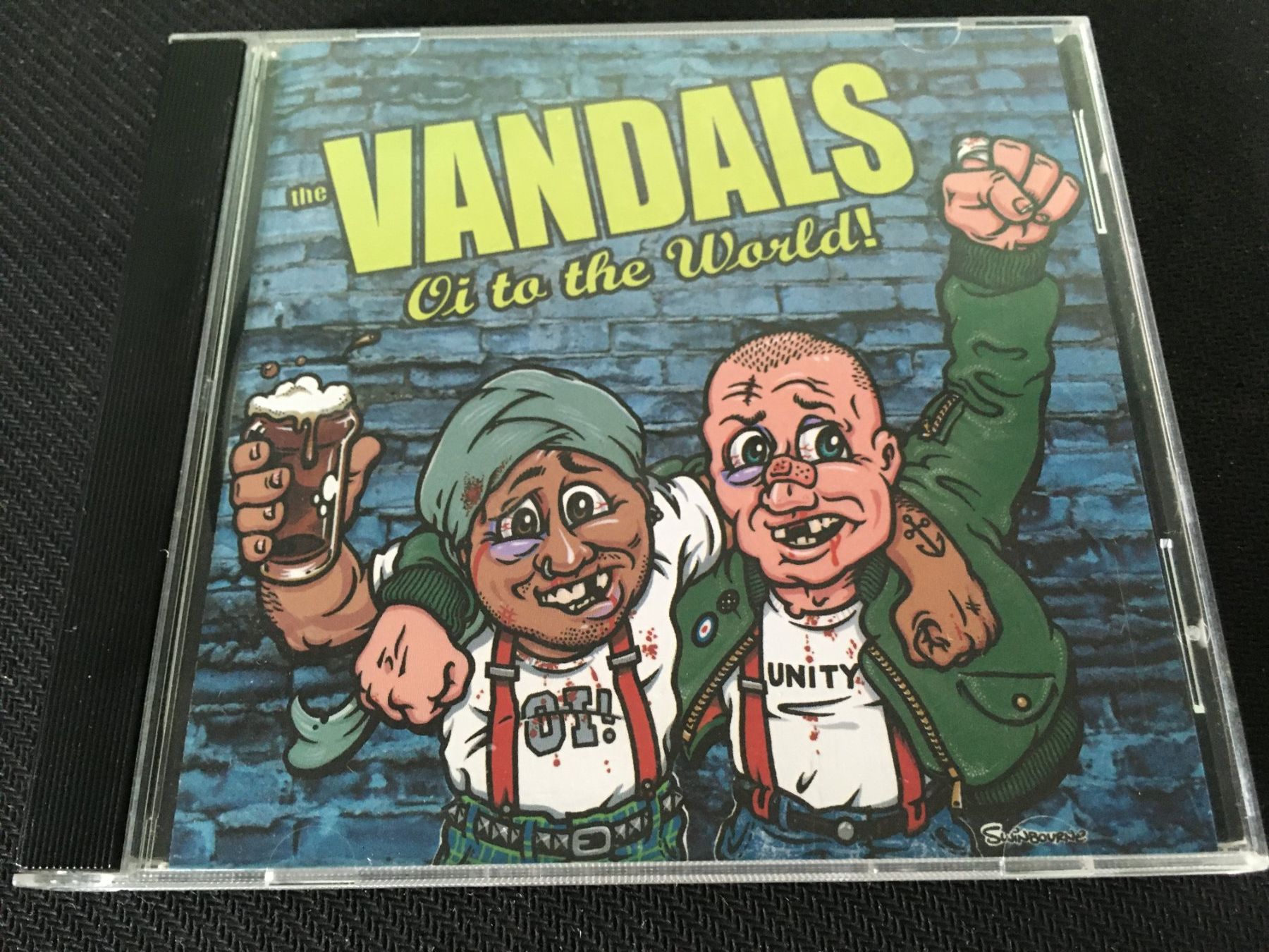 CD: The Vandals - Oi to the world! -CD- – Usato da St.Gallen venduto da MedienJoe