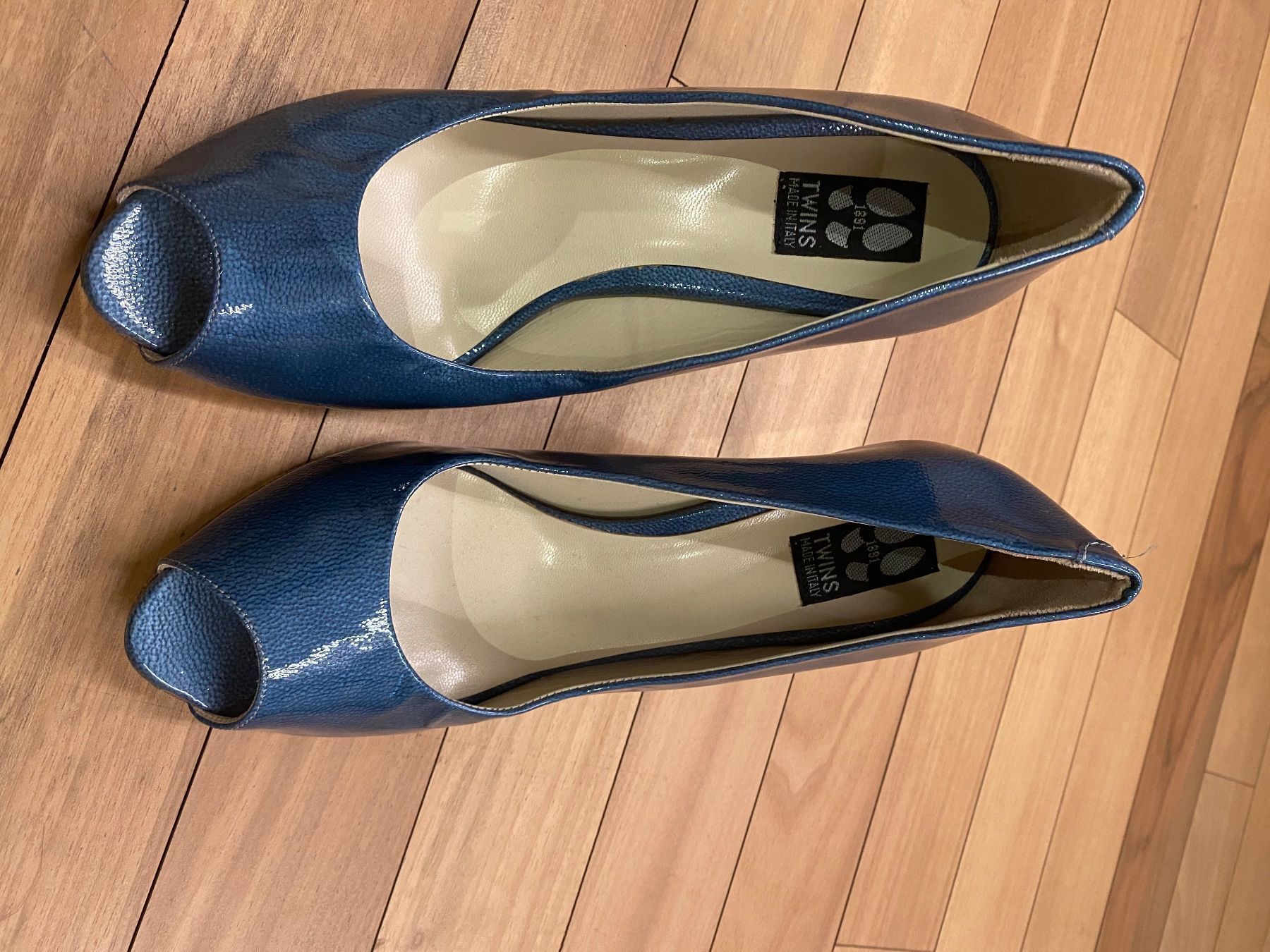 Scarpe da donna: Scarpe nuove  Twins – Nuovo (secondo la descrizione) da Bre sopra Lugano venduto da Carolina-JM 1