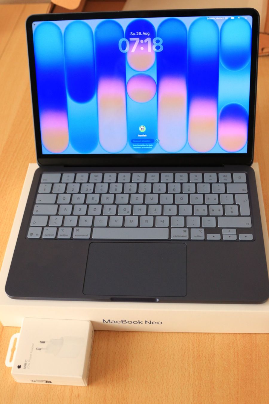 Apple Notebooks: Apple MacBook NEO 13" – Neu (gemäss Beschreibung) aus Aristau von Gola