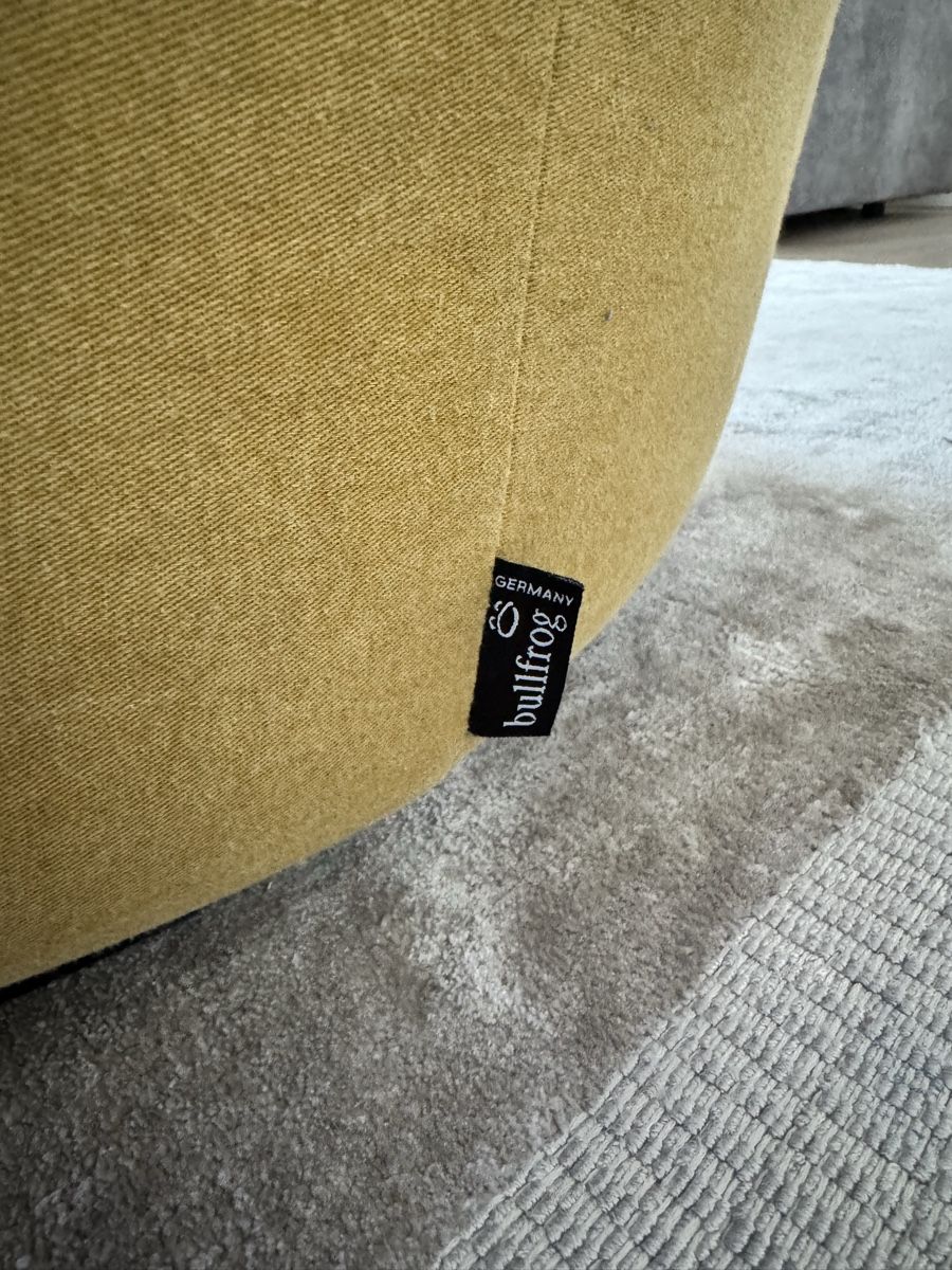 Poltrone: Sessel Designer Bullfrog – Usato da Winterthur venduto da VigoL 1