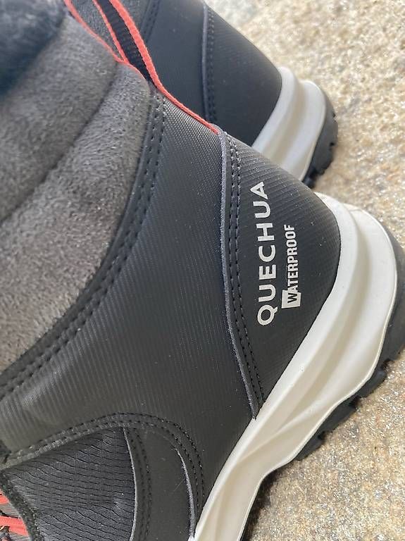 Decathlon Scarpe da uomo: QUECHUA Wanderschuhe warm wasserdicht - Grösse 36 – Usato da Oekingen venduto da Thecrow78 1