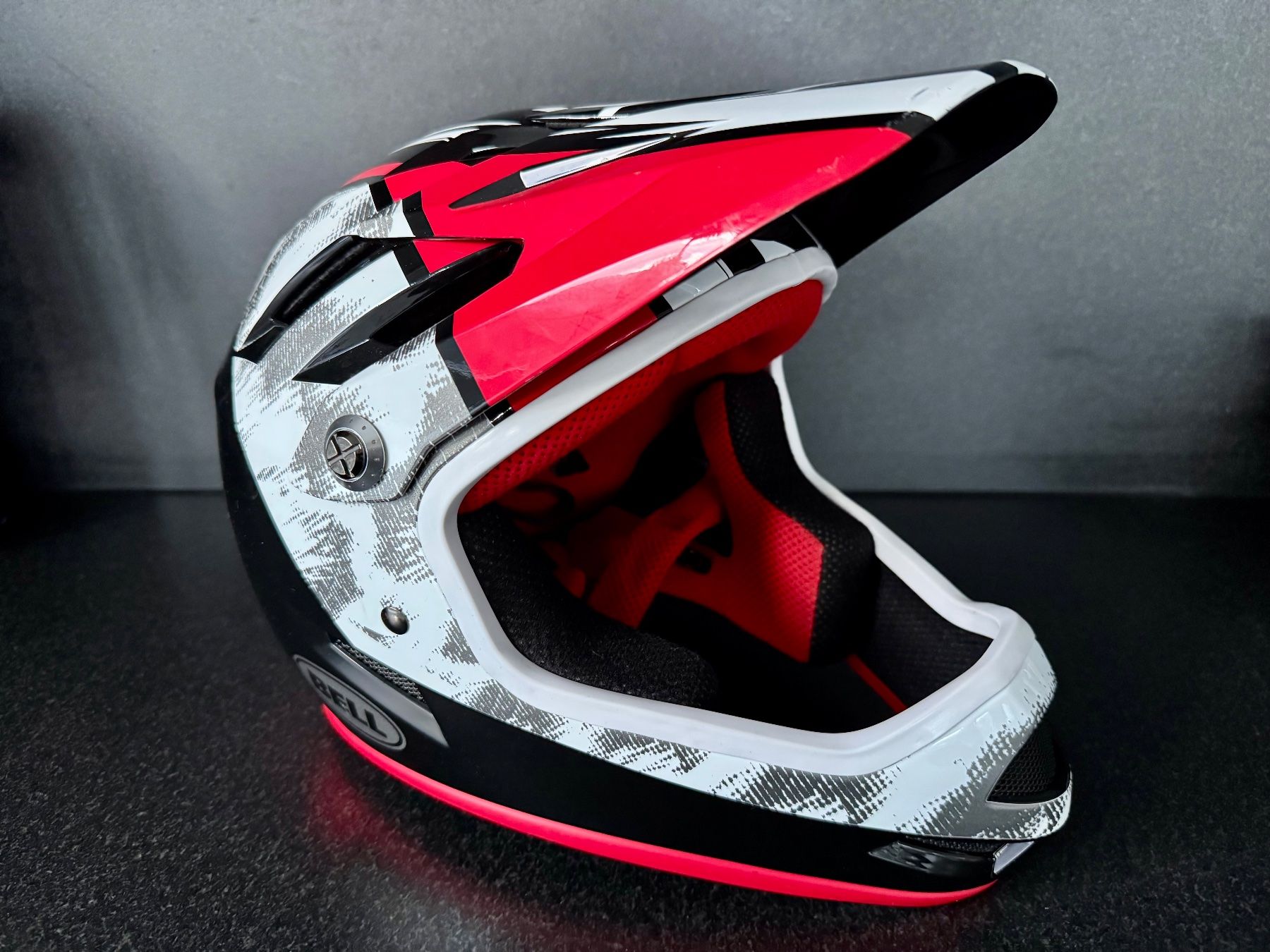 Bell Caschi: Bell Integralhelm – Usato da Domat/Ems venduto da cowi