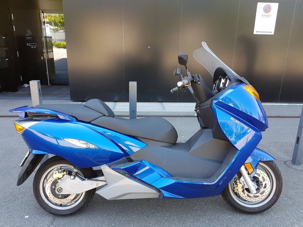 Vectrix VX-1 Elektro Maxi-Scooter ab Mfk Okt. 2025 (Gebraucht) in Uster ...