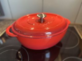 ZWILLING Gusseisen Bräter / Cast Iron Dutch Oven 24cm red
