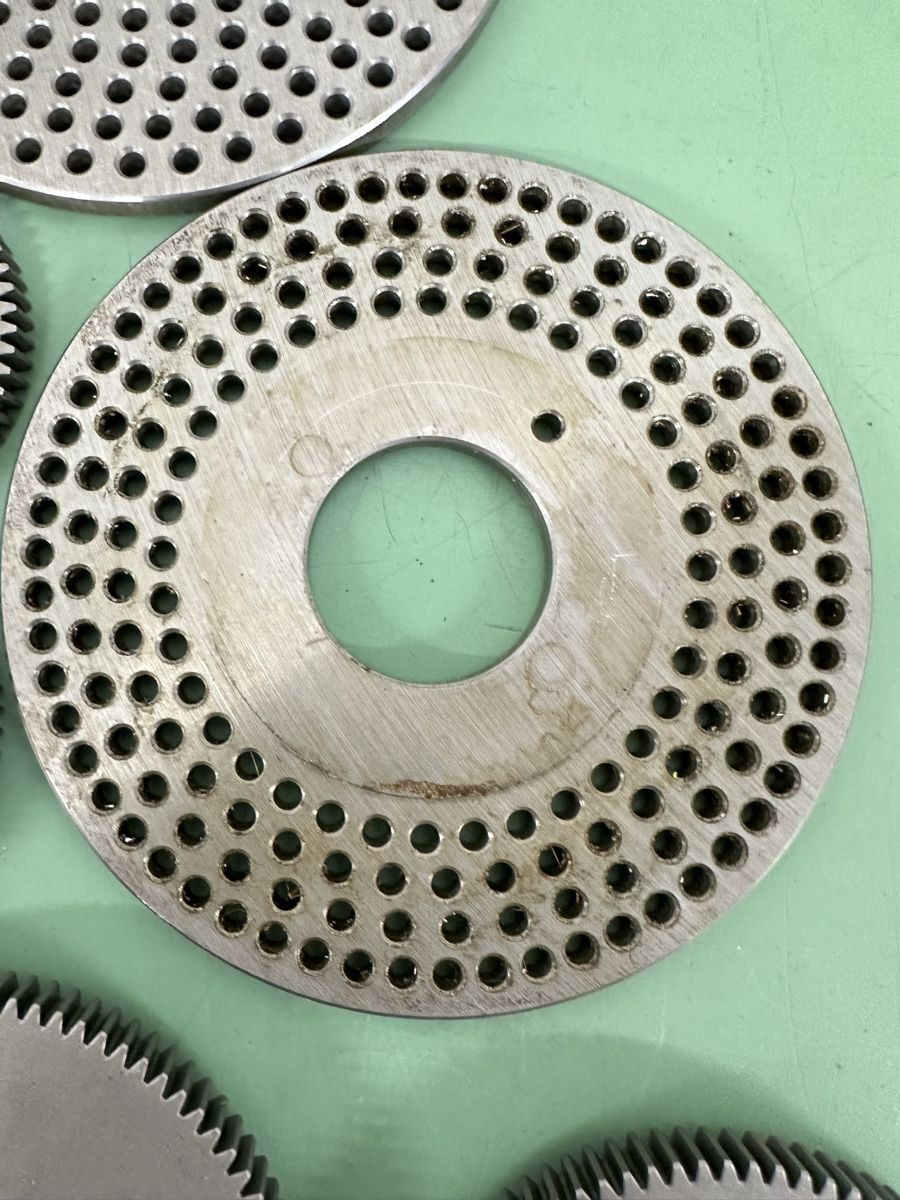 Tutti gli attrezzi: Spezial-Teilradsatz, Special dividing gear set module M1 – Usato da Aarberg venduto da SNMachines 7