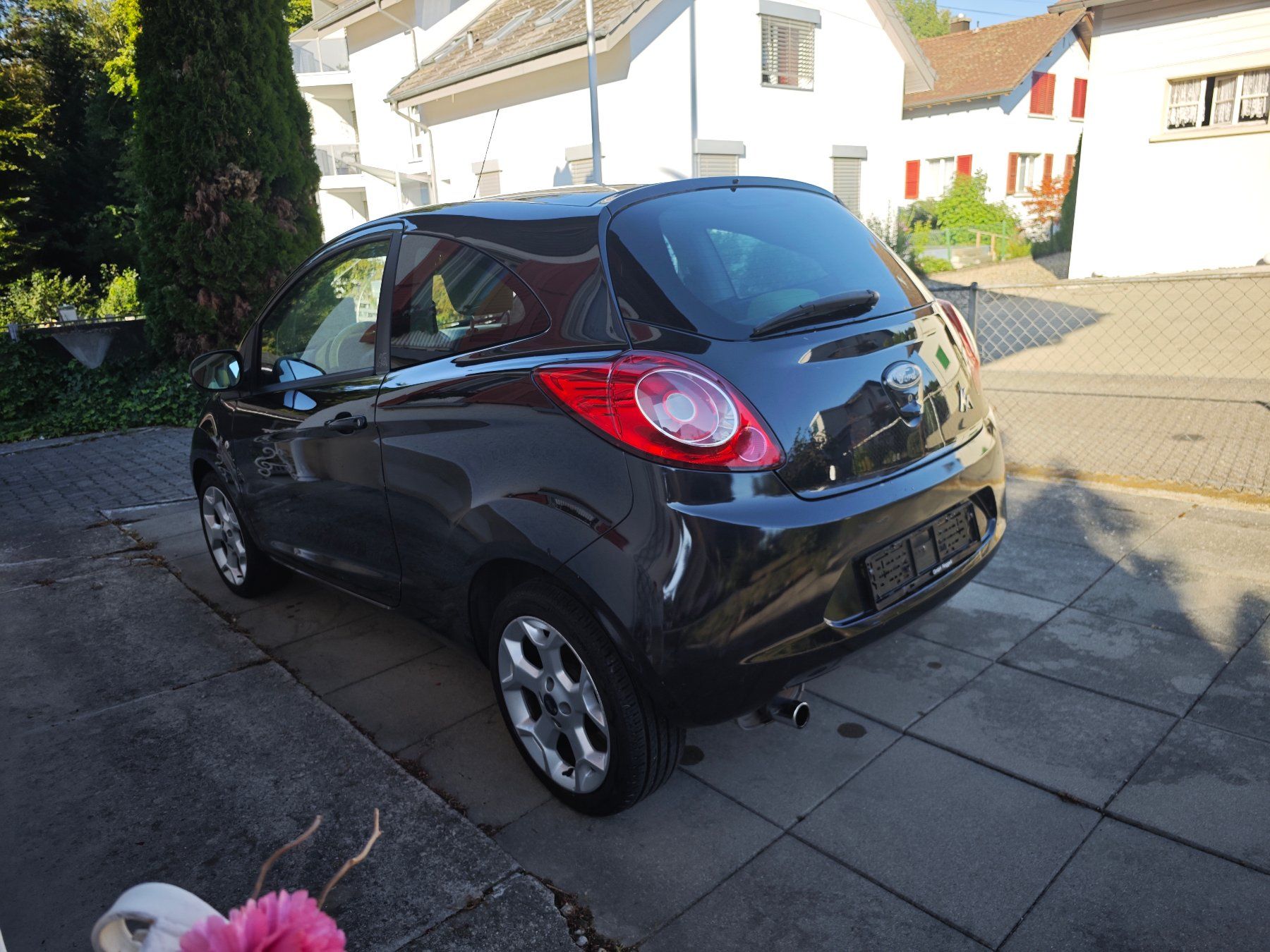 Ford Automobili: Ford Ka 1.25i Individual mit MFK – Usato da Oftringen venduto da loco_f 2