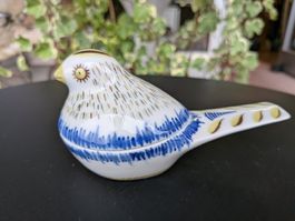 Viana handbemalte Faience Dose in Form eines Vogels