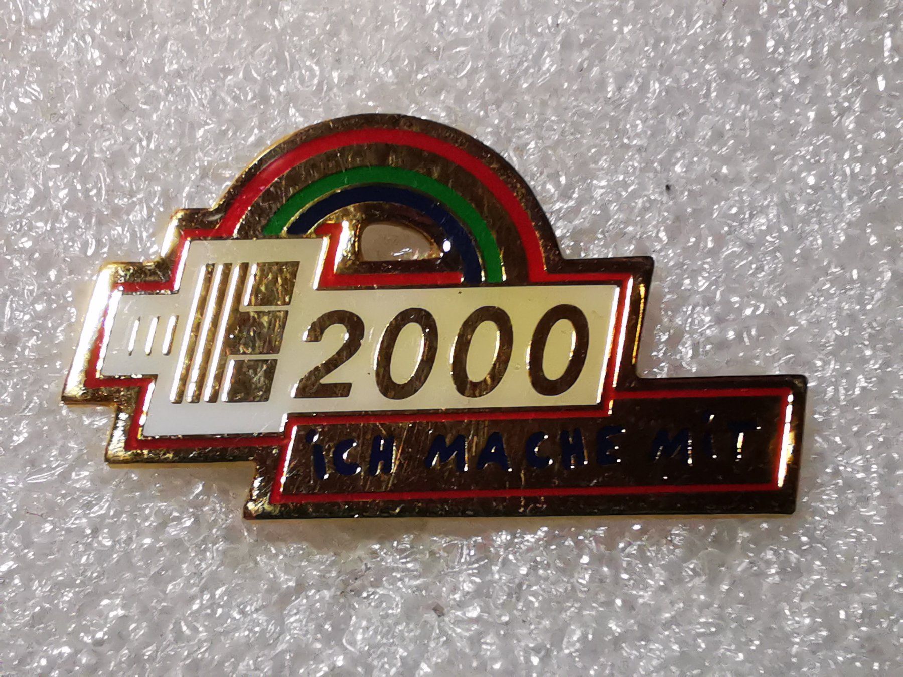 Placchette & Badge: Ansteckpin 10: 2000 Ich mache mit – Usato da Oppligen venduto da Pin-Fall-Shop
