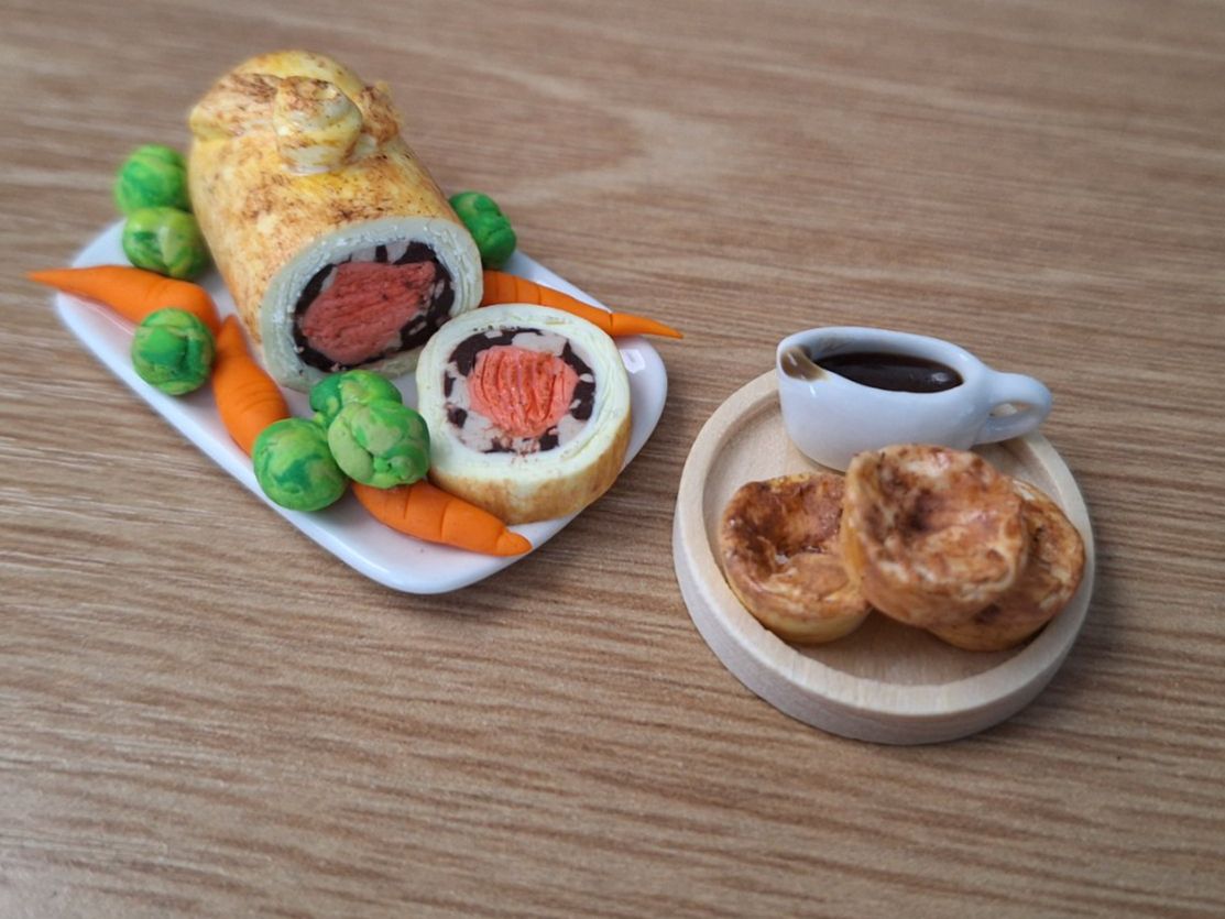 Case e mobili per bambole: Handmade Filet Wellington mit Yorkshire Pudding – Nuovo (secondo la descrizione) da Zürich venduto da HandmadeTinyFood