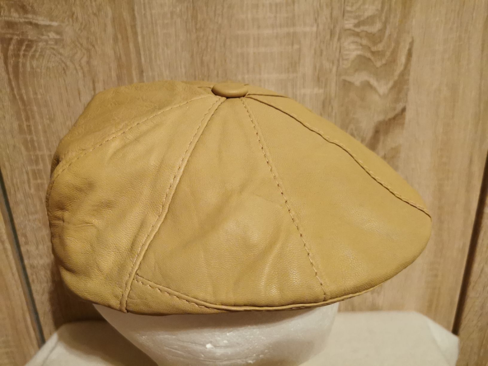 Copricapi, berretti & cappellini: Leder Kappe 1 Size – Nuovo e nell'imballaggio originale da Schlieren venduto da vlalif