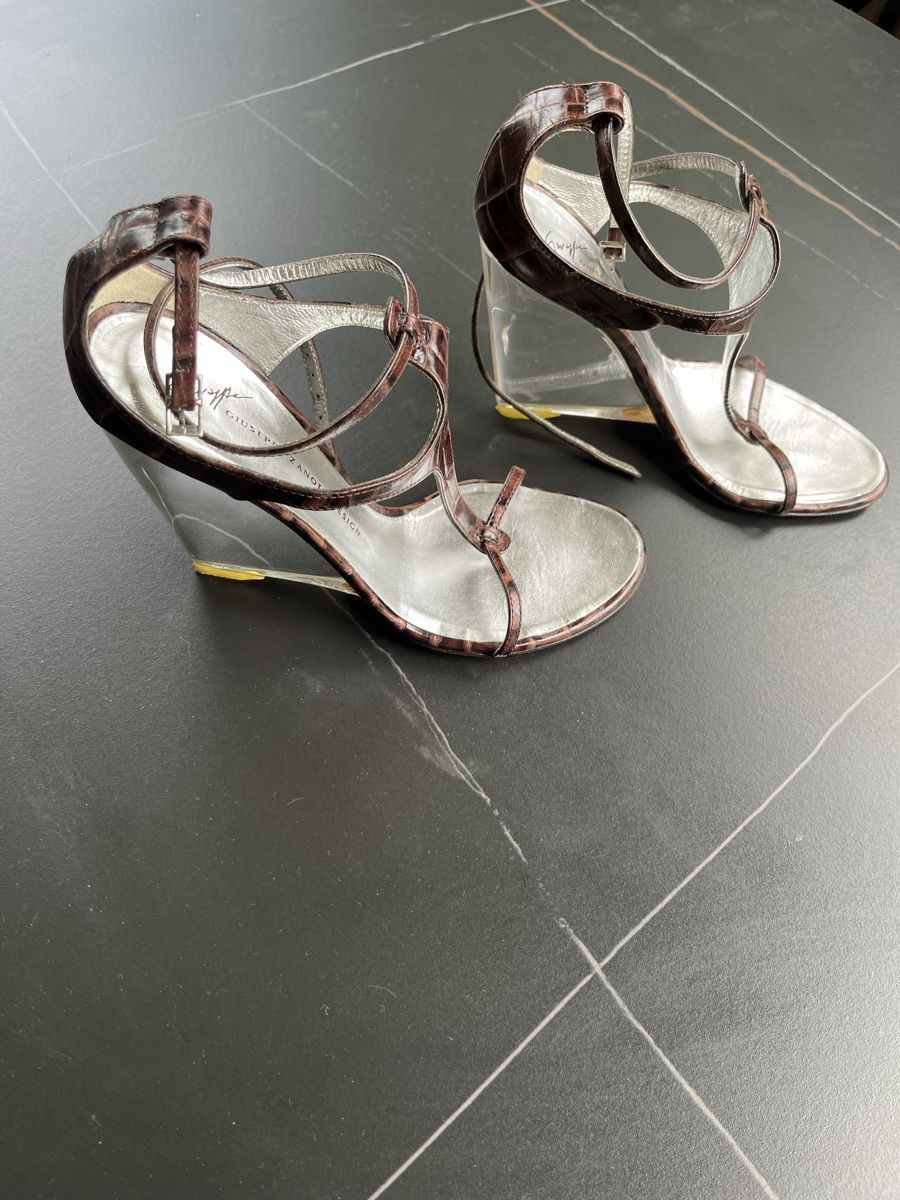 Zanotti Scarpe da donna: Guizeppe Zanotti, size 7B – Usato da Genève venduto da VManic 2