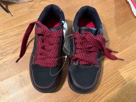 Neue coole Reebok Sneaker Grösse 34