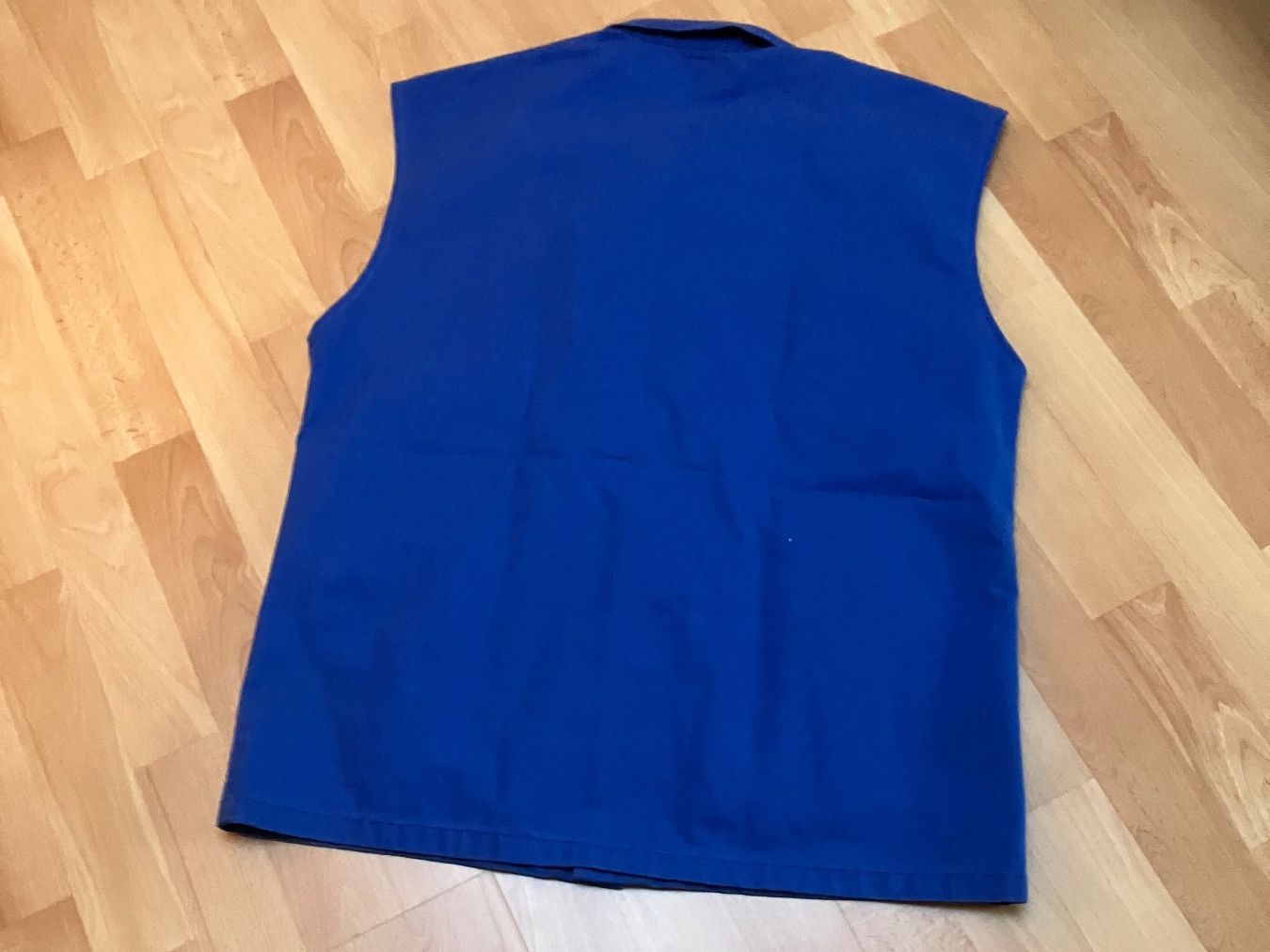 Lotti di vestiti: Arbeitskleidung Sommer Outfit – Usato da Bettwiesen venduto da Zustand57 3