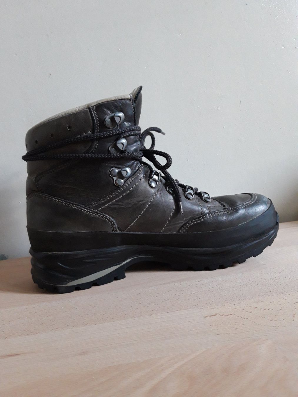 Lowa Damenschuhe: Wanderschuh Leder – Gebraucht aus Oberburg von Briga23 2