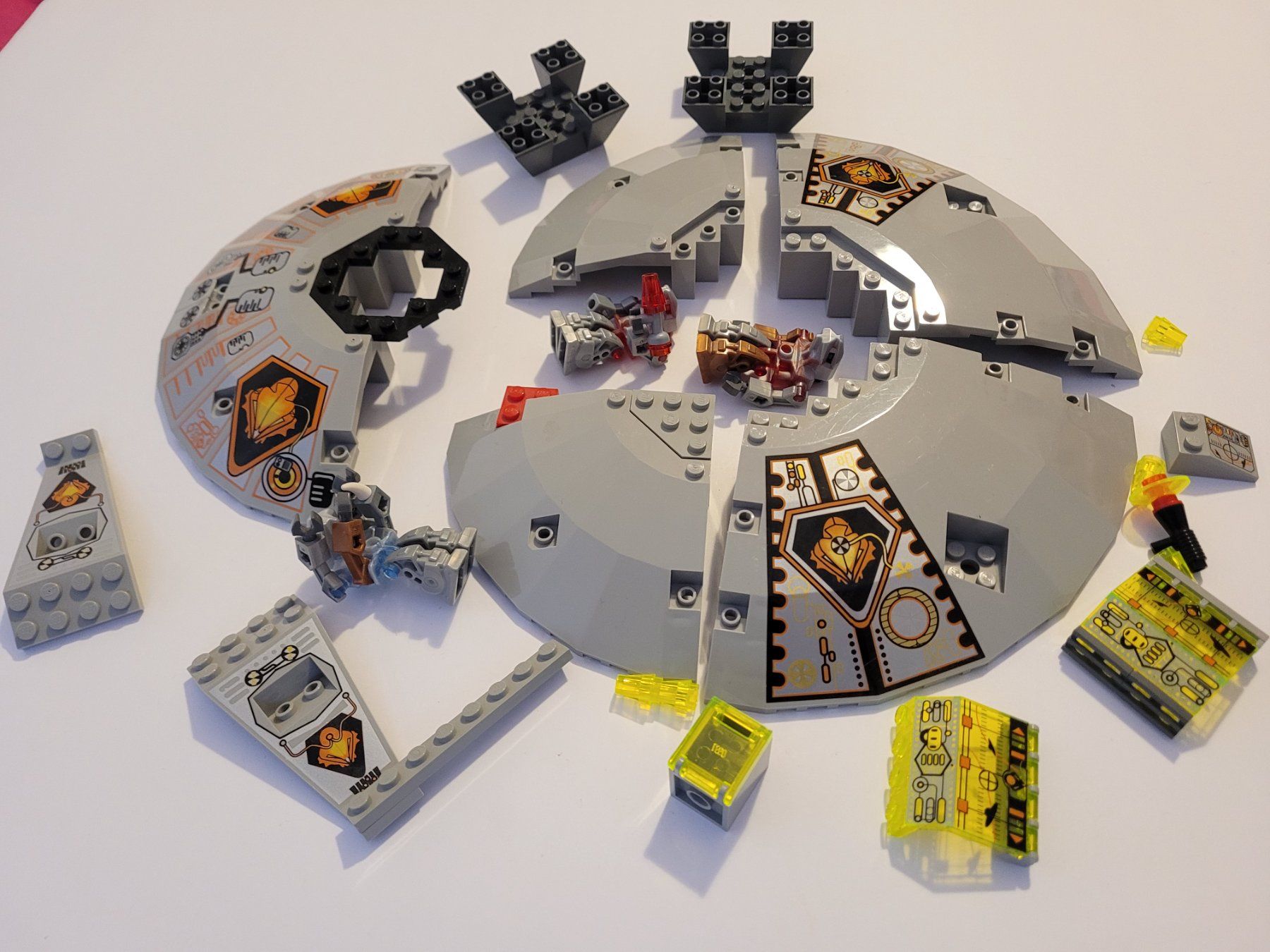 Lego Kit di costruzioni: Lego space teile – Usato da La Tour-de-Peilz venduto da estelle69 1
