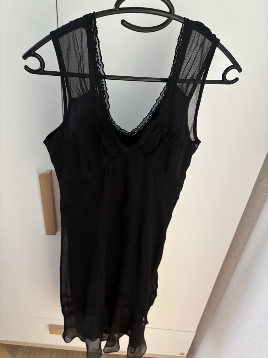 Comma Lots de vêtements: Kleid und Oberteil Comma, Grösse 34 – D'occasion à Geroldswil par ele_7hkp 2