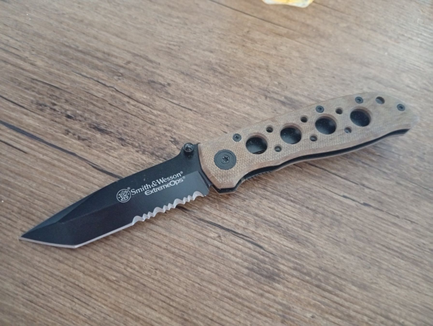 Taschenmesser: Taschenmesser Klappmesser Sackmesser Smith und Wesson – Gebraucht aus Winterthur von Rogue01