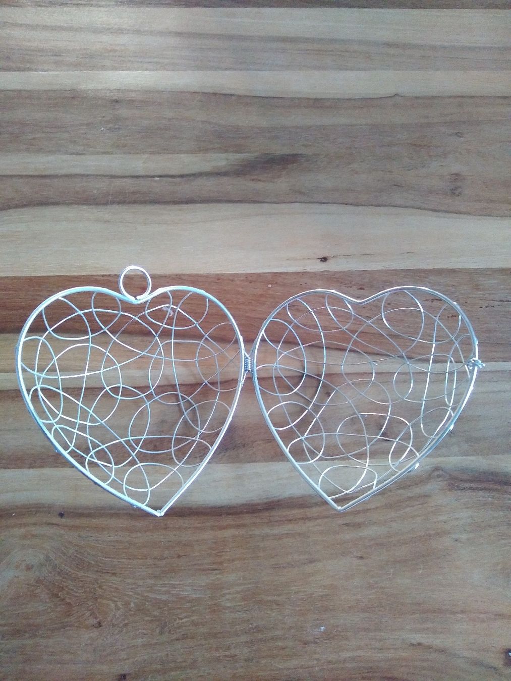Tutte le decorazioni: Decorative wire hearts spring deco – Usato da Dübendorf venduto da rol_fm6d 1