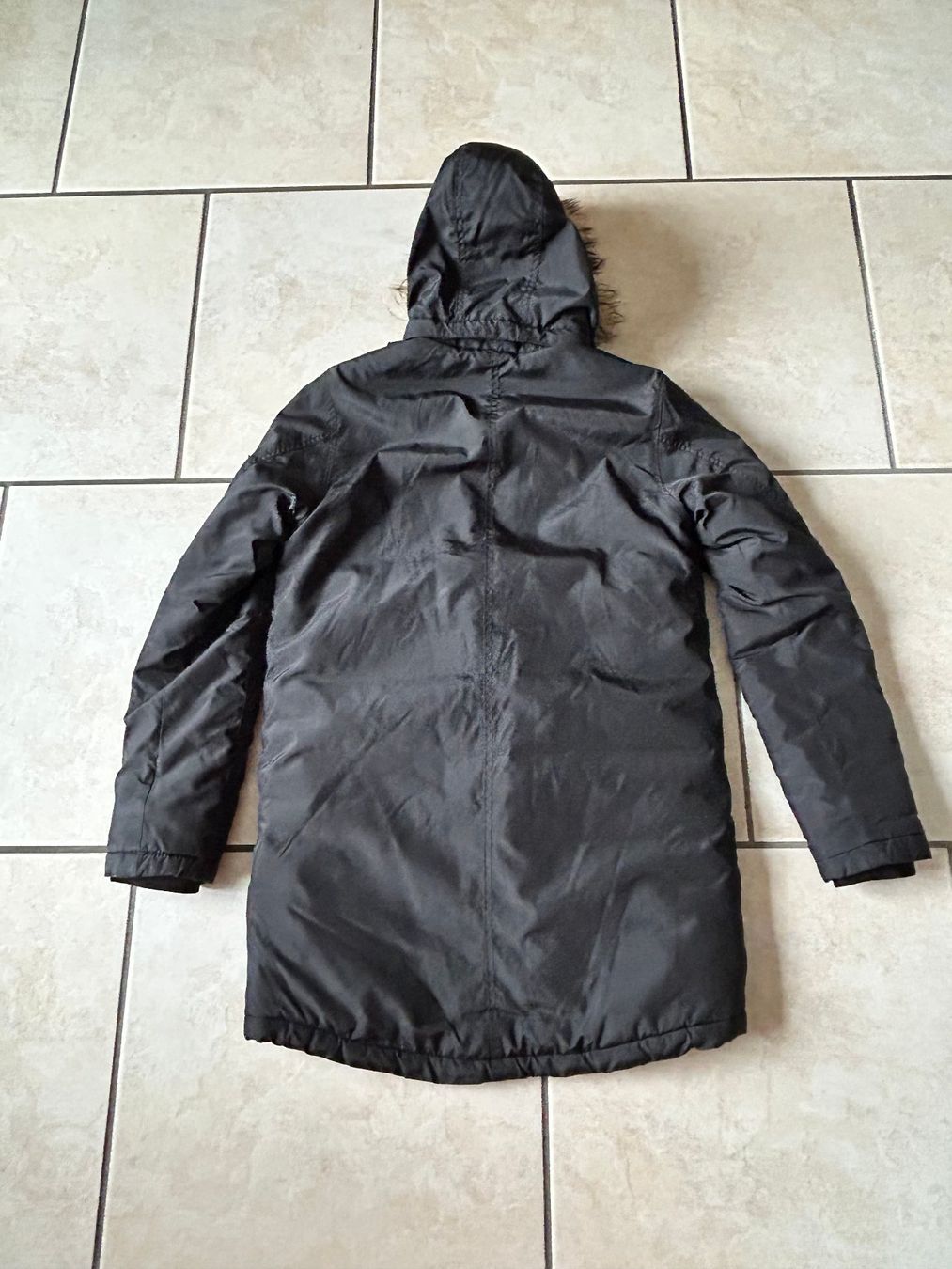 H&M Jacken & Mäntel: Wintermantel schwarz, lang, Gr. 170/14+ – Gebraucht aus Cugnasco von isolaverde 3
