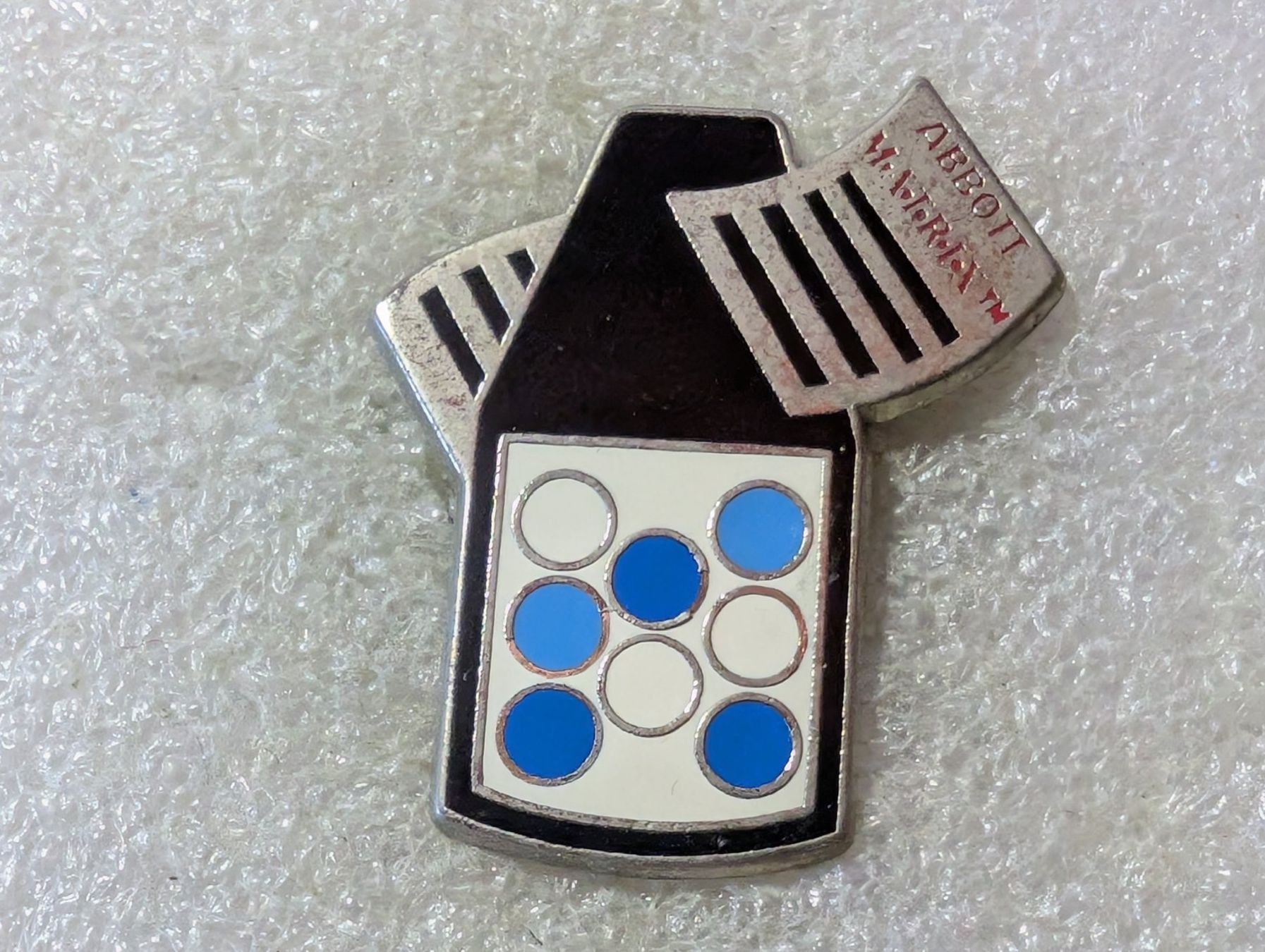 Placchette & Badge: Ansteckpin 126: Abbot – Usato da Oppligen venduto da Pin-Fall-Shop