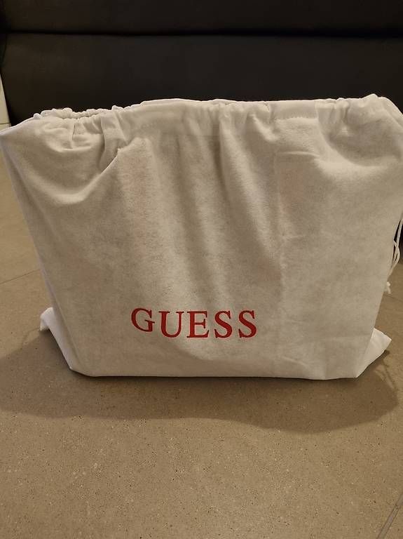 Borse da donna: Guess Tasche – Usato da Staufen venduto da Puzzelii 3