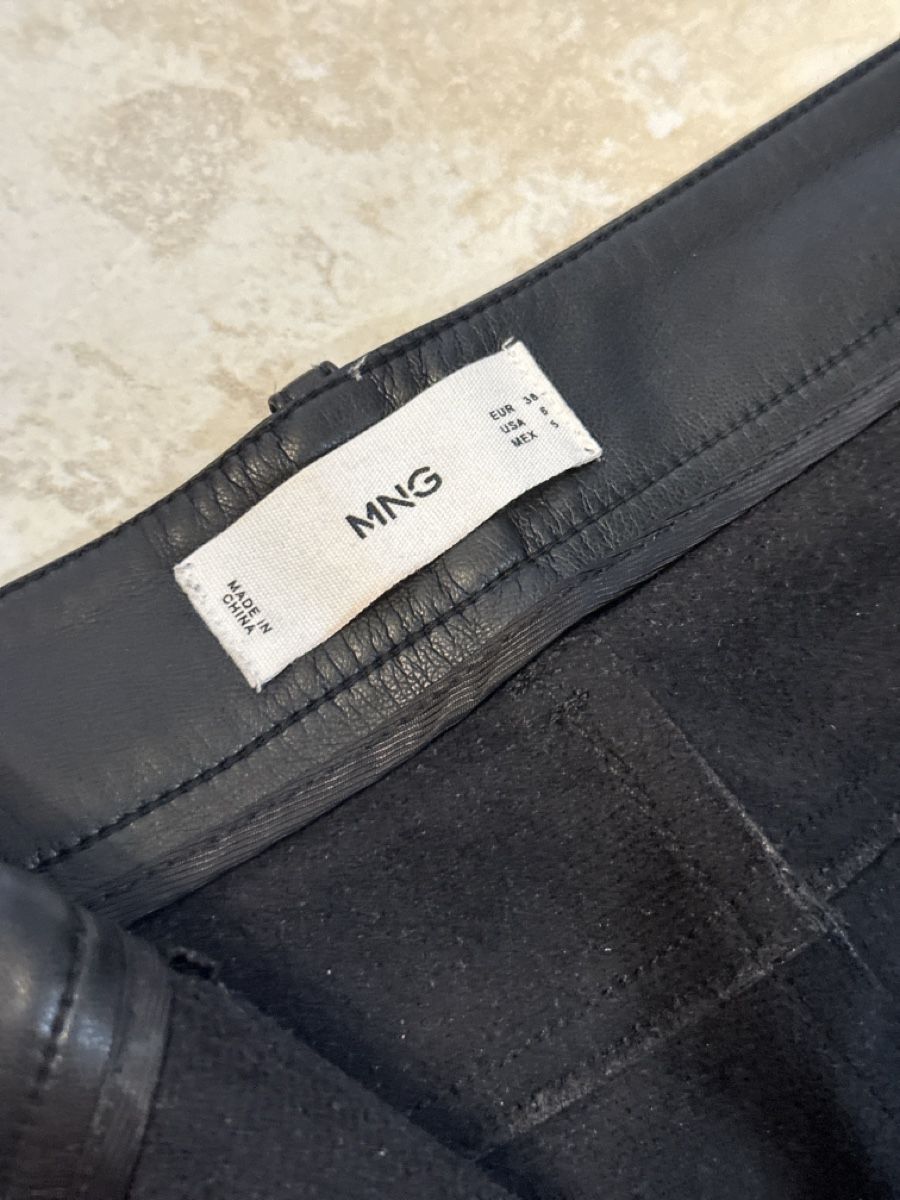 Mango Pantaloni: Coole Mango Lederhose im trendigen Look, Grösse 38 – Nuovo (secondo la descrizione) da wettingen venduto da Janah13 1