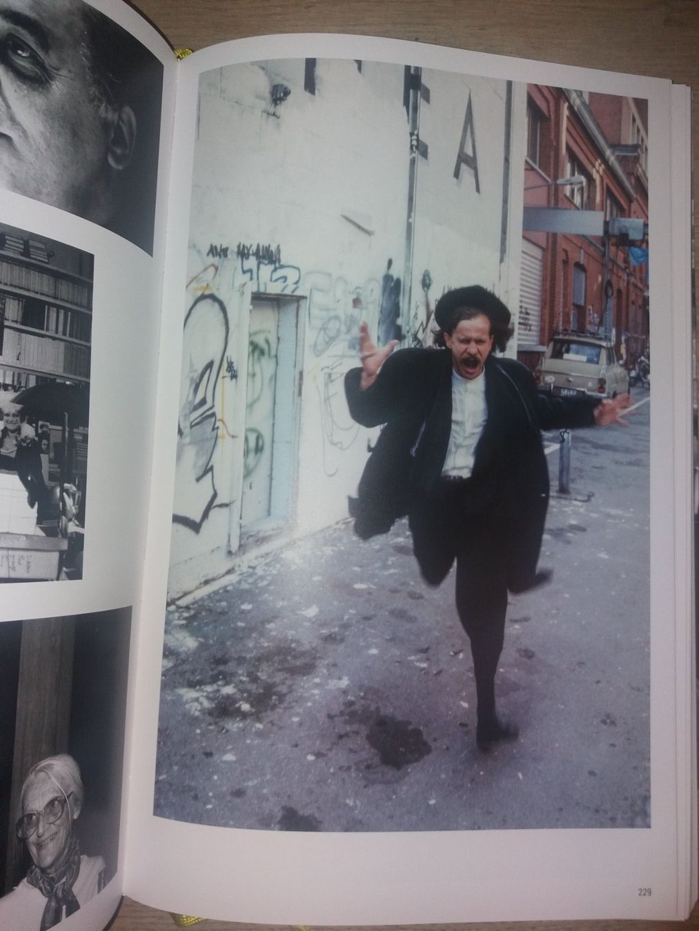 Libri: Foto : NIKLAUS Stauss – Usato da Welschenrohr venduto da Regool 4