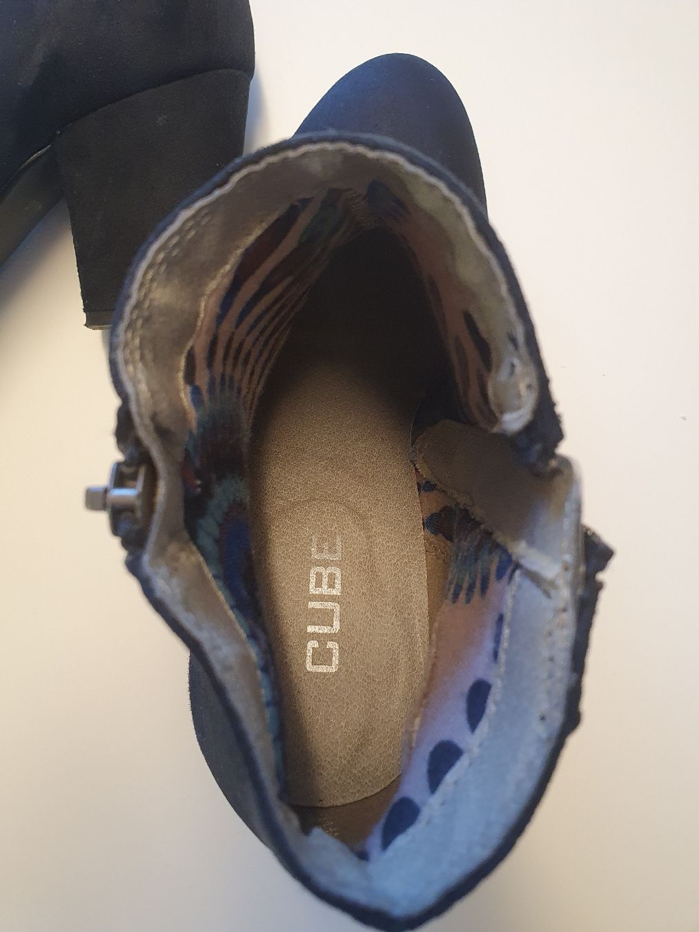 Scarpe da donna: Schwarze CUBE Stiefeletten Gr. 38 – Usato da Erlinsbach venduto da conc7 1