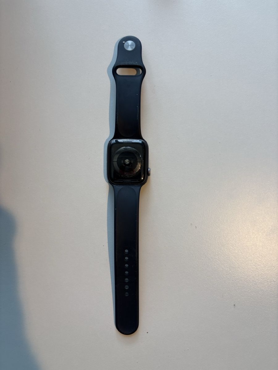 Apple Smartwatch: Apple Watch Nike Series 4 44mm GPS – Difettoso da Zürich venduto da NewtonIssac 2