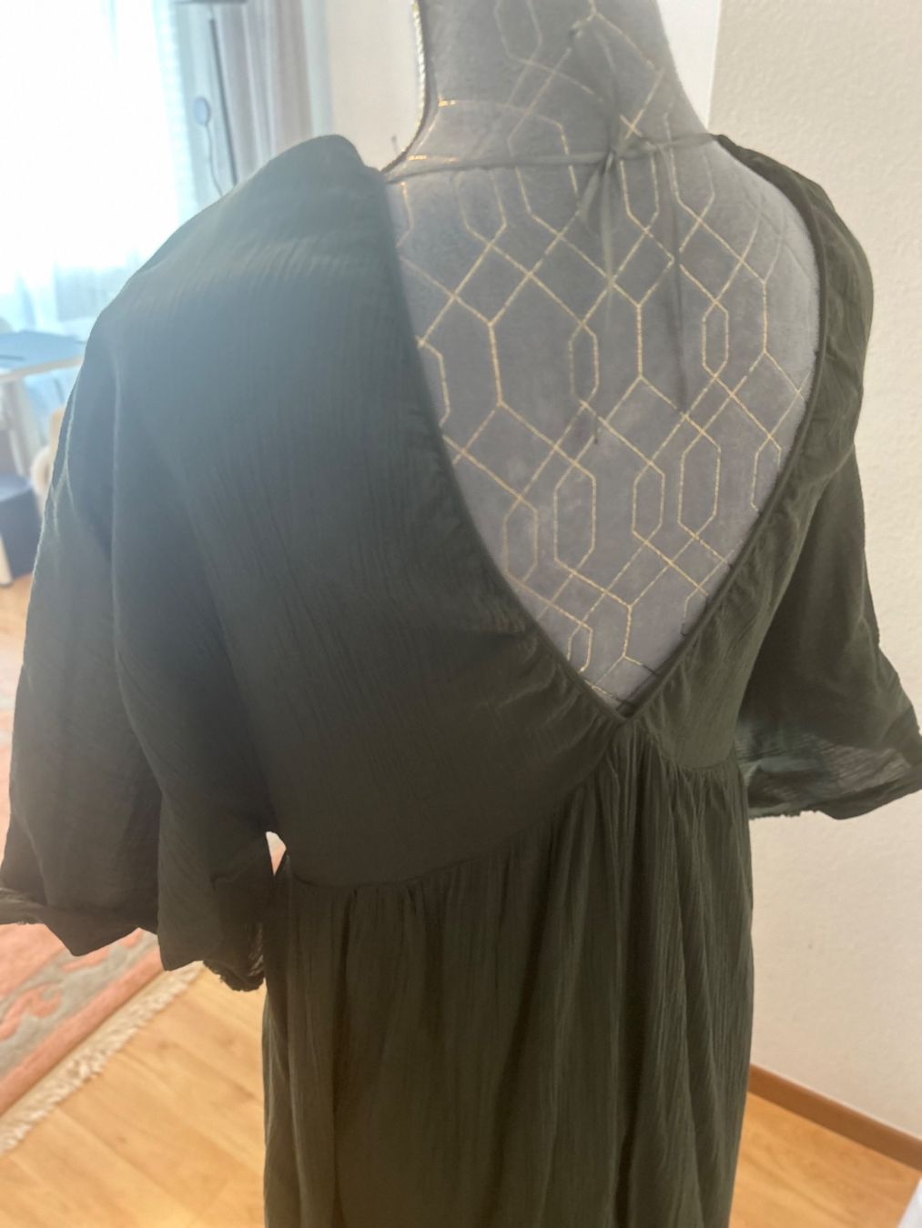 Massimo Dutti Vestiti: New MASSIMO DUTTI Kleid Grün – Nuovo e nell'imballaggio originale da Zumikon venduto da nat_96zs 2