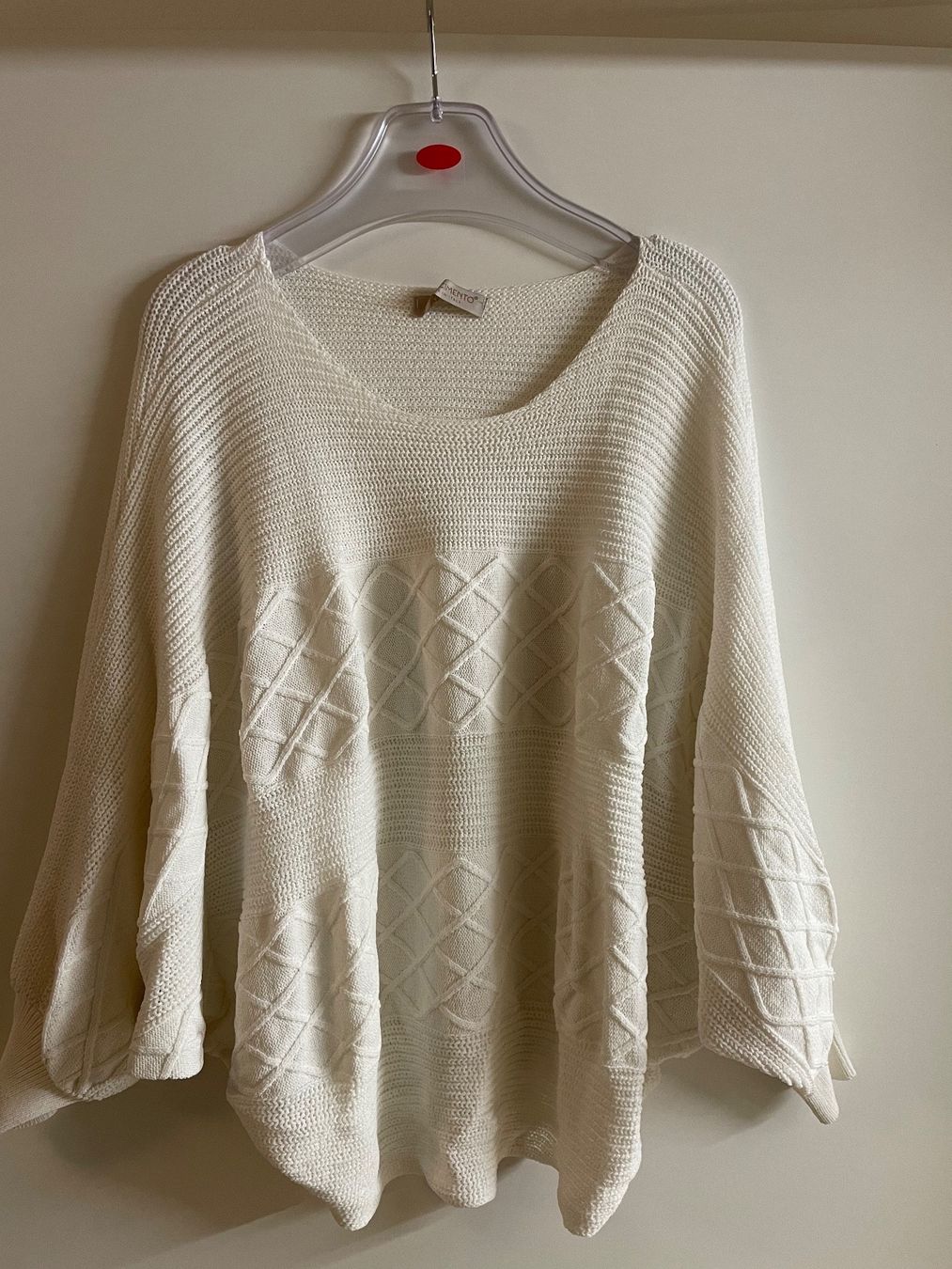 Pullover & Sweatshirts: Pullover Rinascimento M – Neu (gemäss Beschreibung) aus Dietfurt von rosaliie