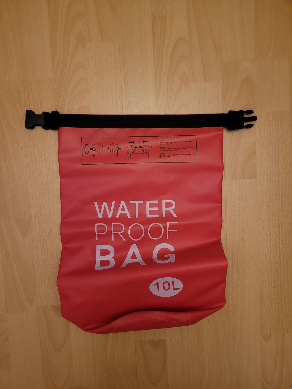 Borse da donna: water proof bag 10l – Usato da Inwil venduto da Flower2325
