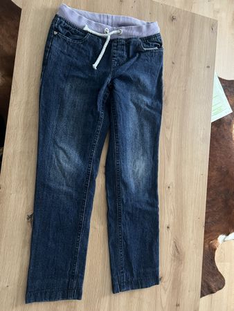 Gefütterte Jeans Gr. 128, Top Zustand