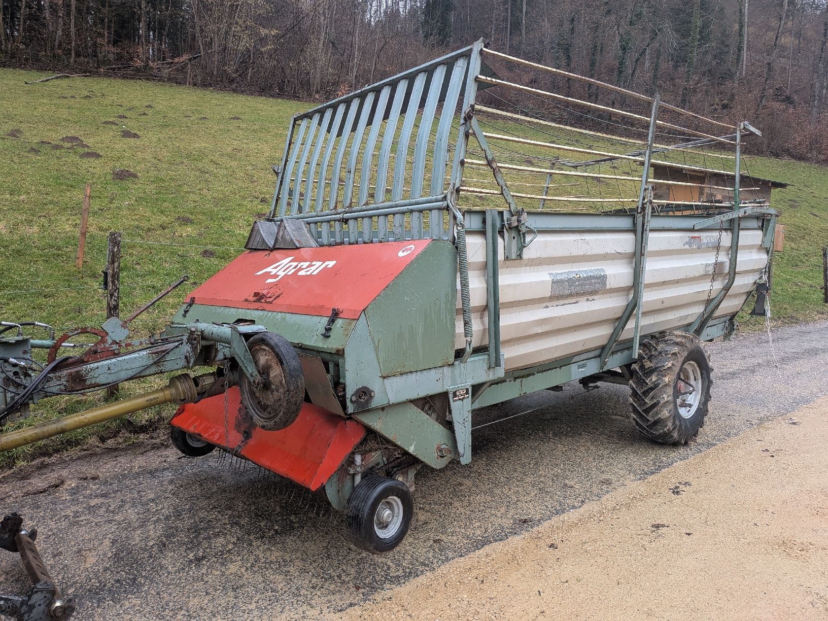 Tutte le macchine: Agrar Ladewagen – Usato da Rümlingen venduto da Nero036 3
