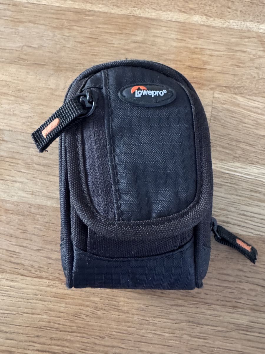 Lowepro Borse: Lowepro Kameratasche klein – Usato da Rüschlikon venduto da Euskadi01