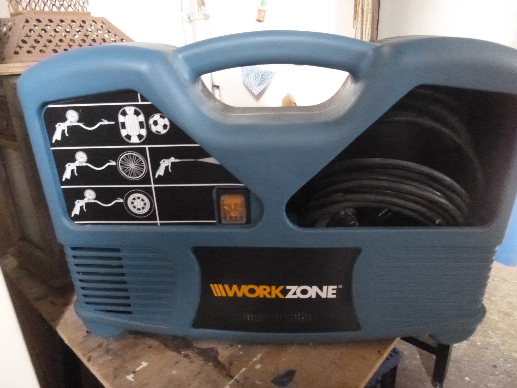 Compresseurs: Luft Kompressor Workzone – D'occasion à Rüthi (Rheintal) par 78zeitlos 1