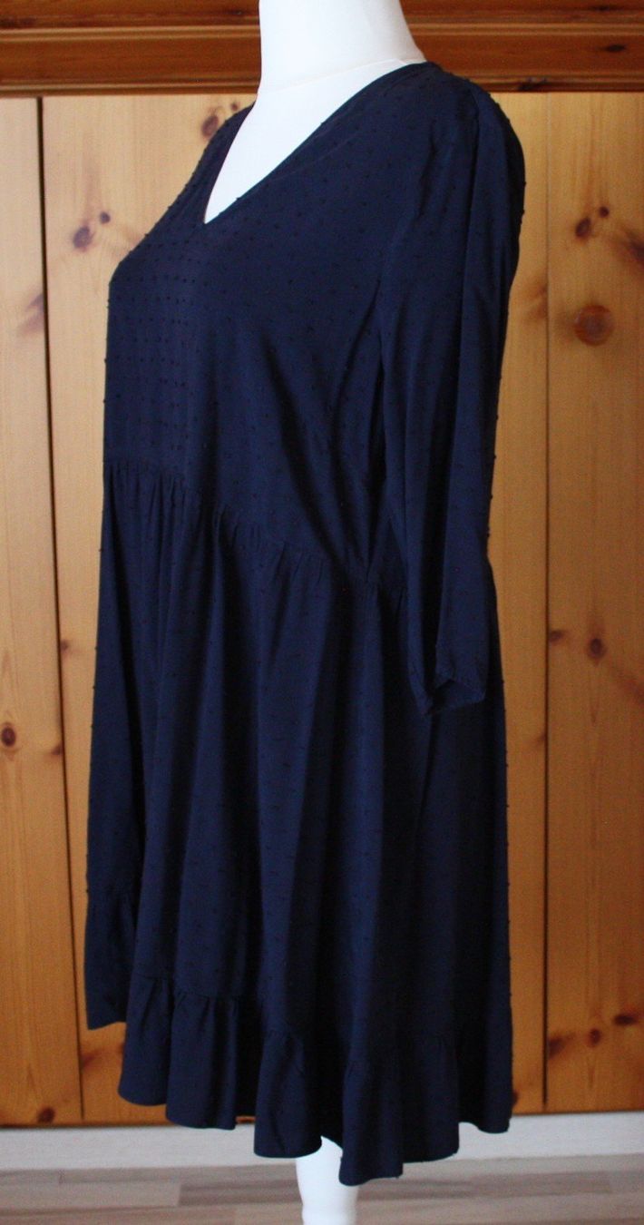 Vestiti: Kleid Langarm  blau Gr. XL – Usato da Flüelen venduto da Diversicum-Curvy 3