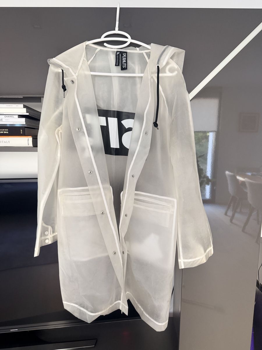 Zara Cappotti: Impermeabile trasparente Zara Peanuts – Usato da Lugano venduto da fer_ckb9 2
