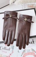 New with tag Elegant Brown sheep Leather Gloves woman S