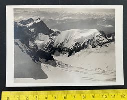 Schreckhorn evt Luftbild, ca. 1950 Fotokarte spez. Format