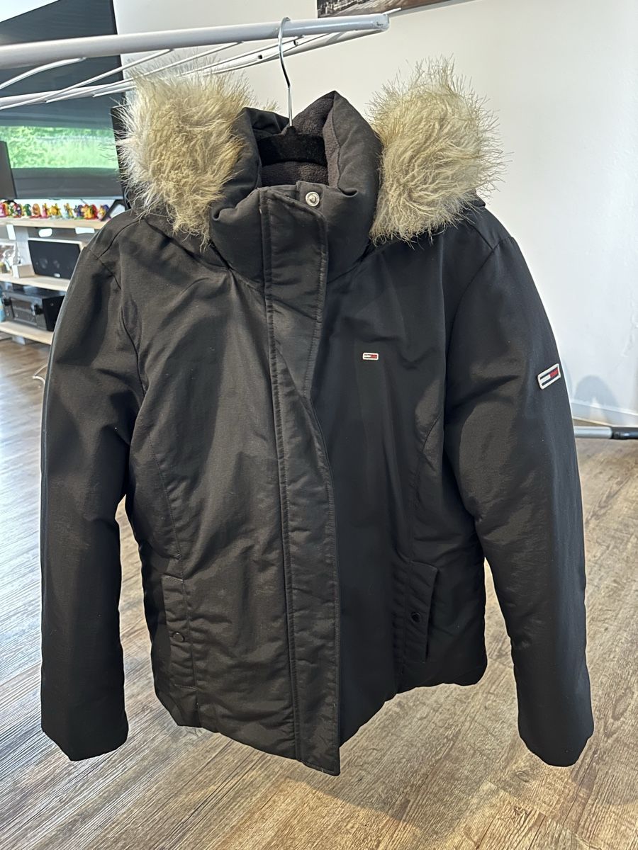 Tommy Hilfiger Giacche: Tommy Jeans Daunen Jacke – Usato da Solothurn venduto da cas_l9mk