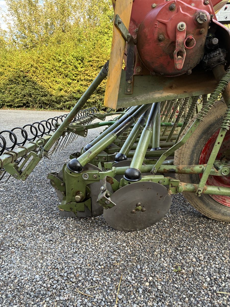 Nodet Alle Maschinen: Nodet 3m Scheibenschar Sämaschine – Gebraucht aus Ueberstorf von Hornbeam 4