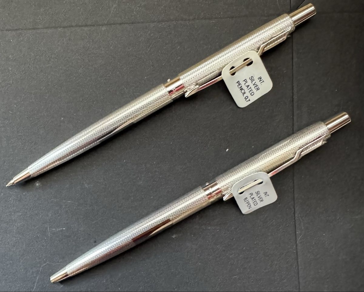Parker Penna & Evidenziatori: Parker Jotter International Set 1978-1982 versilbert – Nuovo (secondo la descrizione) da Grabs venduto da Barbstucky 1
