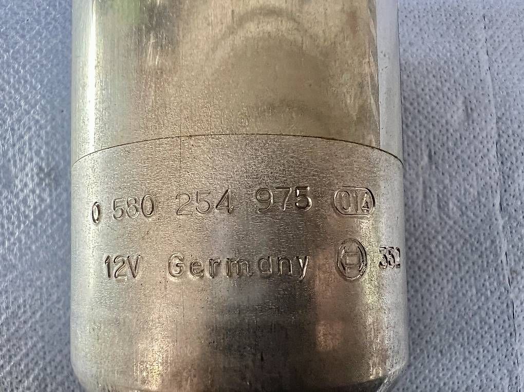 Bosch Tutti pezzi di ricambio auto: Benzinpumpe Bosch 0 580 254 975 – Usato da Gontenschwil venduto da lot_qxr9 3